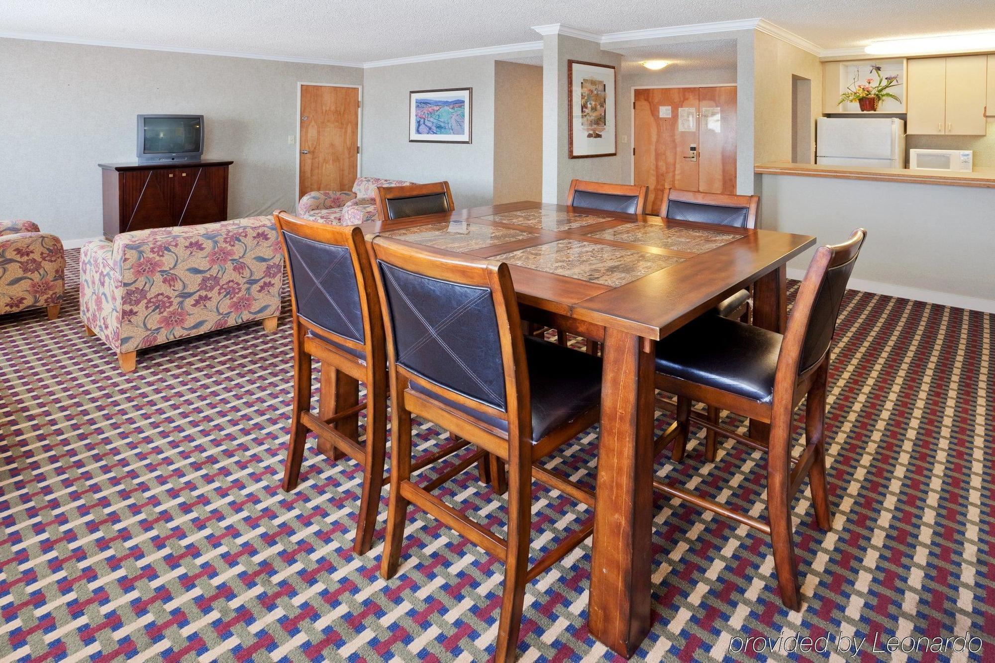 Crowne Plaza Silicon Valley North - Union City By Ihg Bagian luar foto