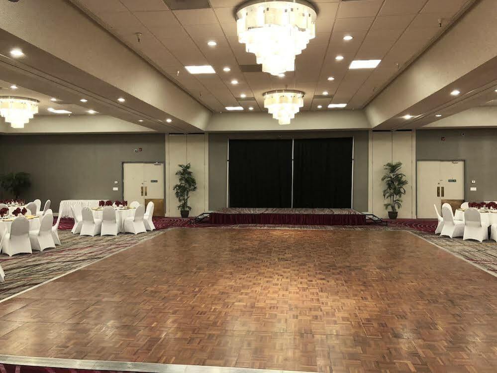 Crowne Plaza Silicon Valley North - Union City By Ihg Bagian luar foto